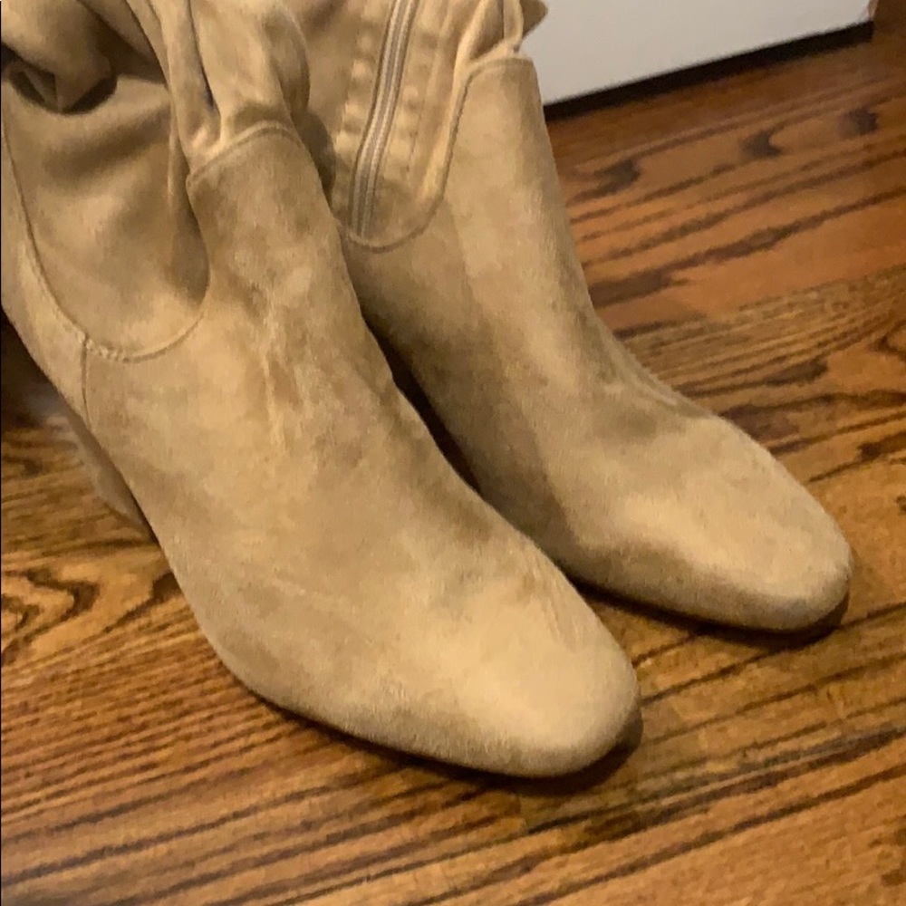 Thigh high boots - Picture 6 of 9